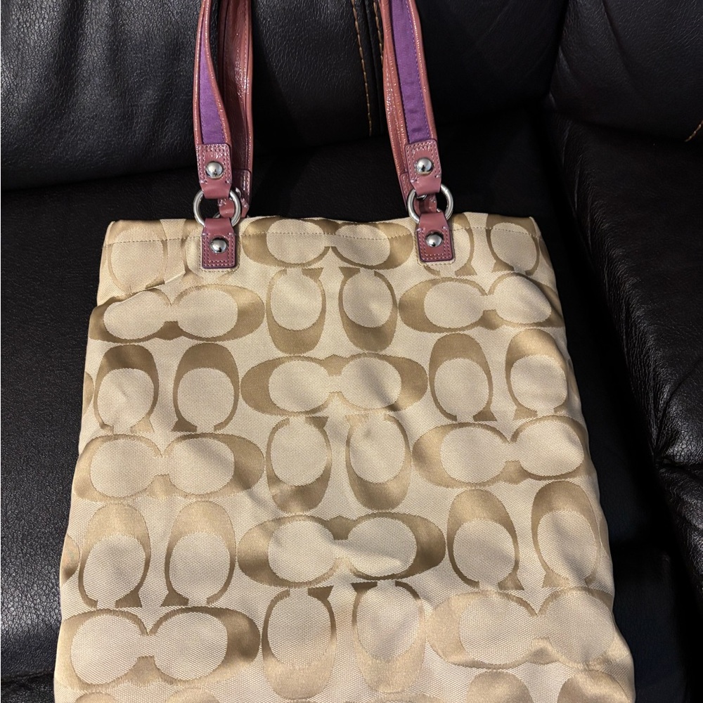 Coach Poppy RARE Glam Bag Tote - Picture 2 of 12